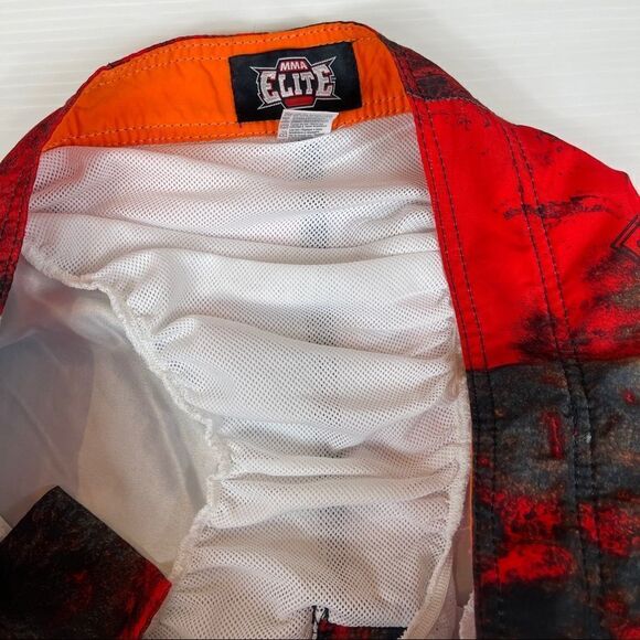MMA Elite Swim Trunks Red Cobra Snake Graphic Men's Size Large Swimwear - Picture 4 of 8